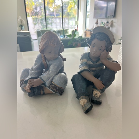 LLADRO BOY & GIRL FIGURINES “LONG DAY” - Picture 10 of 10